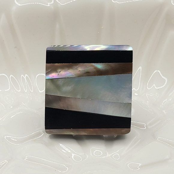 Small Cool Inlay Abalone Square Ring Sz 5.25 - Picture 5 of 12